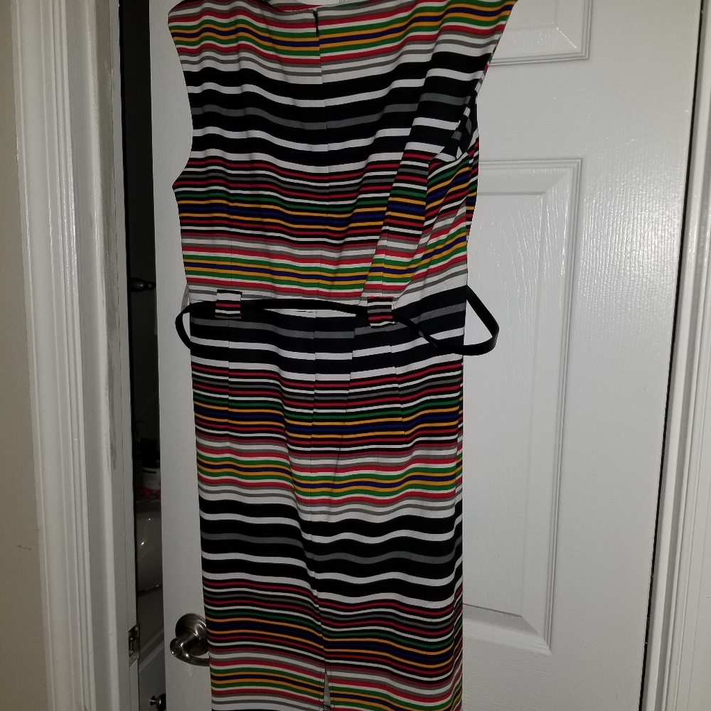 Dress - Picture 2 of 2